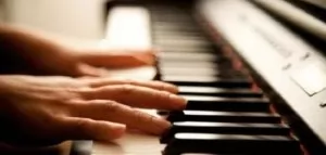 تعليم الة البيانو والنوتة والقواعد الموسيقية