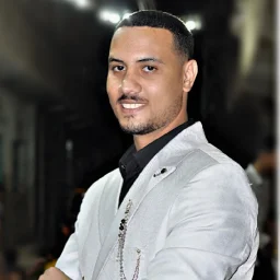 صورة مصطفى حسين