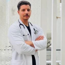 عمرو اسماعيل